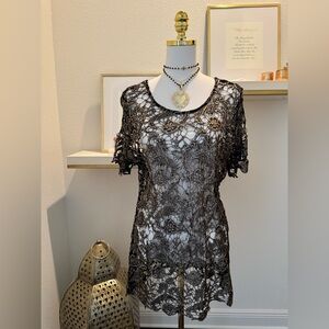 Black and Gold Thread Crochet Lace Short Sleeve Blouse